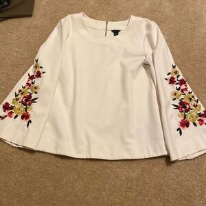 Gorgeous Ann Taylor blouse with embroidery